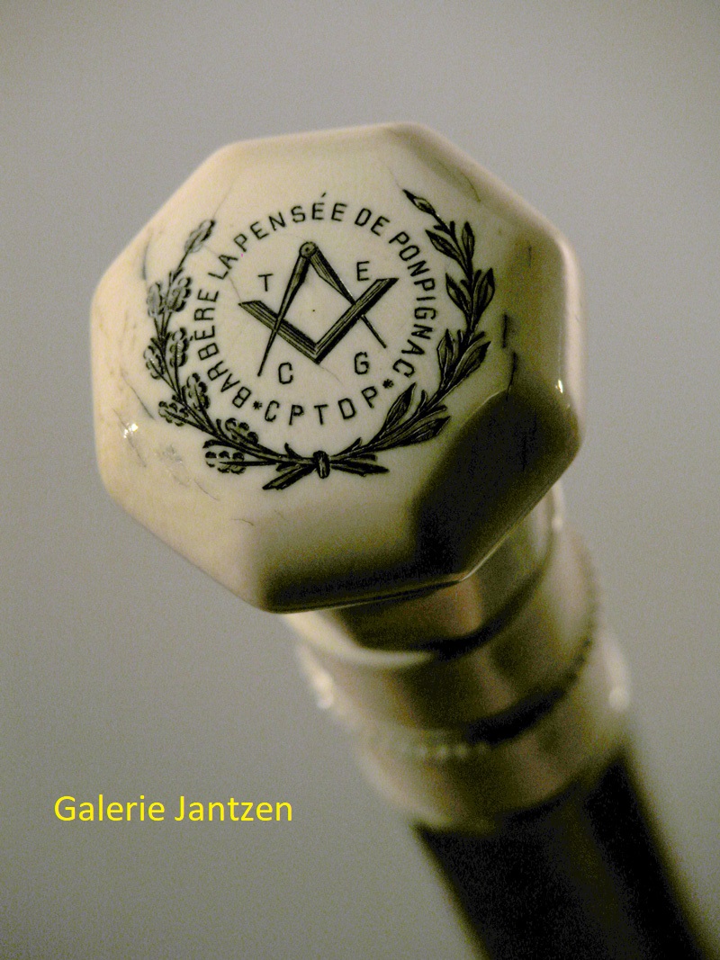 monticule de pierres en 5 lettres